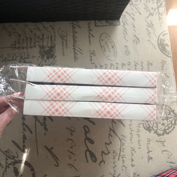 🛑SOLD🛑 Floral & Pennant Banners - Picture 7 of 11